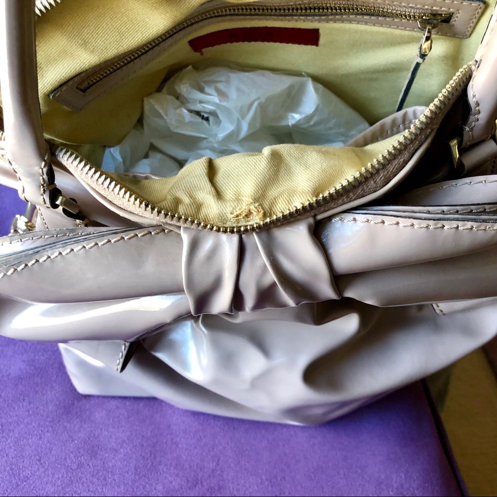 VALENTINO Lacca Bow Dome Satchel - Picture 8 of 8